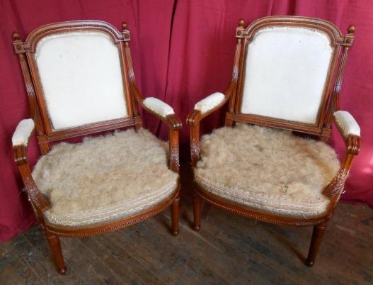 Patine sur deux fauteuils XIXème